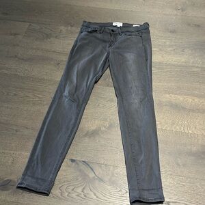 Frame Denim Le Skinny de Jeanne Greys Inn. Size 27